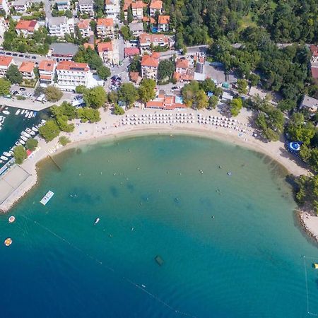 Apartments With A Parking Space Crikvenica - 5478 Eksteriør billede